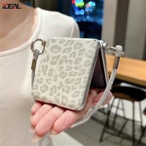 <span class=keywords><strong>เคส</strong></span>โทรศัพท์ลายเสือดาวแฟชั่น IDEAL Factory พร้อมสายคล้องมือและกันกระแทก สำหรับ Samsung Galaxy Z Flip5 6 7 Zflip7FE - Product Image 3