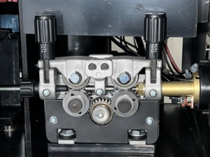 <span class=keywords><strong>Saldatrice</strong></span> Industriale MIG <span class=keywords><strong>a</strong></span> <span class=keywords><strong>Gas</strong></span> CO2 con Inverter e Alimentatore di <span class=keywords><strong>Filo</strong></span> <span class=keywords><strong>per</strong></span> Acciaio al Carbonio, 380V, Nuova Condizione - Product Image 5