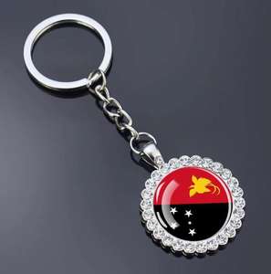 Porte-clés et pendentif de sac en verre avec fleur en cristal, motif drapeau national du Turkménistan, bijou souvenir de voyage - Product Image 5