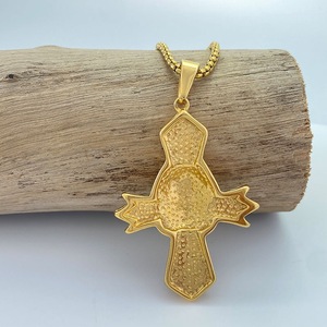 Yunnique – collier avec pendentif croix en forme de crâne, en acier inoxydable doré, style Punk gothique, bijoux à la mode pour hommes - Product Image 4