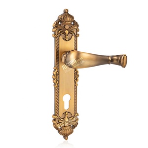 Poignée de <span class=keywords><strong>porte</strong></span> de chambre principale en alliage <span class=keywords><strong>d</strong></span>'aluminium MAE avec panneau <span class=keywords><strong>d</strong></span>écoratif en relief <span class=keywords><strong>Couronne</strong></span> et levier régale - Product Image 3