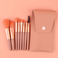8 buah Kit kuas rias Mini sintetis personalisasi Logo kustom Set perjalanan kuas rias kecil Matte dengan tas