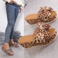 Sandales compensées à plateforme avec nœud et semelle en caoutchouc pour femmes grandes tailles – Chaussures d'été tendance en gros