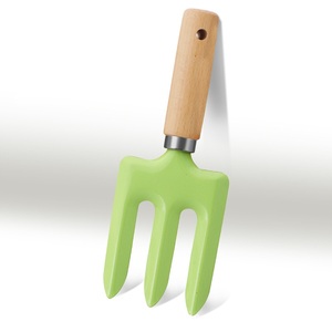 Ensemble de 3 pièces de <span class=keywords><strong>mini</strong></span> outils de jardinage pour enfants de couleur verte avec manche en bois personnalisable - Product Image 6
