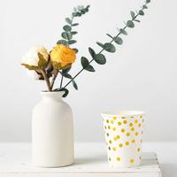 Ensemble de vaisselle jetable écologique XUELI comprenant des assiettes en papier, des tasses et des serviettes pour 50 personnes pour les mariages et les fêtes de famille
