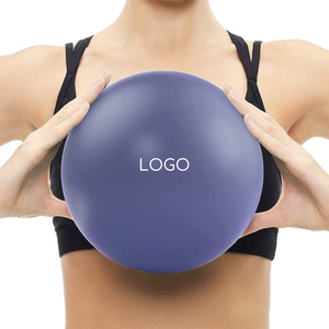 Balle de Pilates de 25cm avec logo personnalisé balle de yoga et de fitness pour la gymnastique à domicile en PVC en vente - Product Image 1