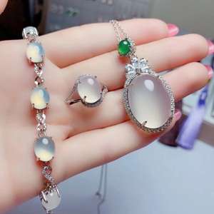 निर्माता थोक 925 चांदी चढ़ाए गए उच्च बर्फ सफेद चाल्सीडोनी पानी के ड्रॉप सेट जेड बांस के हार तीन टुकड़े - Product Image 5