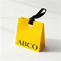Sacs shopping en papier de luxe personnalisés avec impression, vente en gros, emballage cadeau avec votre propre logo pour les vêtements et les boutiques