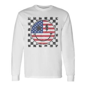 T-shirt vintage a maniche lunghe con bandiera degli Stati Uniti, Happy 4th Of July Smile Face Retro Usa Flag - Product Image 1