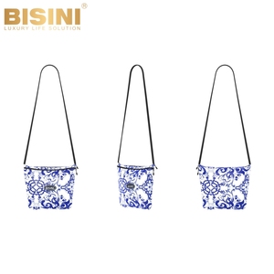 Nouvelle serviette de plage 2-en-1 pour enfants, séchage rapide, absorbante, imprimé porcelaine bleu et blanc, <span class=keywords><strong>poncho</strong></span> de change pour voyage, été 2026 - Product Image 5