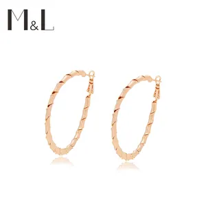 X000701621Xuping Jewelry Gold Big Earring Hoops Fashion 18k Custom Gold Charm Jewelry Copper Earrings Hoop Wholesale Earrings