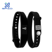 Gelang NFC RFID silikon tahan air gelang 13.56MHz Tag Mini fleksibel Model ISO Chip 1K kode QR untuk aktivitas air