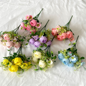 Petit bouquet <span class=keywords><strong>de</strong></span> fleurs <span class=keywords><strong>de</strong></span> style européen avec 5 orchidées à 5 branches et des bourgeons <span class=keywords><strong>de</strong></span> camélia flocon <span class=keywords><strong>de</strong></span> neige pour la <span class=keywords><strong>d</strong></span>écoration <span class=keywords><strong>de</strong></span> table <span class=keywords><strong>d</strong></span>'appoint et les cadeaux - Product Image 1