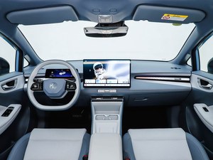 Auto Usado Eléctrico 2025 MG4 EV, Vehículo Usado con Volante a la Izquierda, 520 km, 4x4, Euro NCAP 5 Estrellas, en Perfecto Estado - Product Image 5