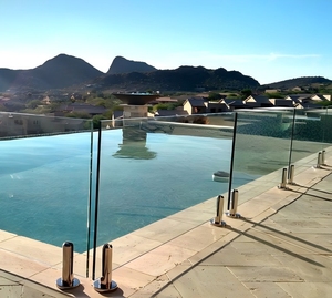 Tốt Nhất Bán 15Mm Tempered Glass Lan Can Cho Ngoài Trời Năng Lượng Mặt Trời Rèm Tường Bền Lan Can Kính Cho Cầu Thang Lan Can Cho - Product Image 1