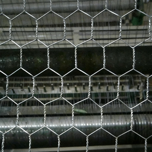 Grillage hexagonal de qualité agricole pour poulaillers extérieurs, avec revêtement en zinc épais, durée de vie de 5 à 10 ans - Product Image 5