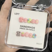 TSZS Nouvelle Arrivée Mignonnes Faux Ongles Courts Carrés Faits Main à Presser pour Enfants Mini Ongles Acryliques Réutilisables 3D Dessin Animé pour Enfants