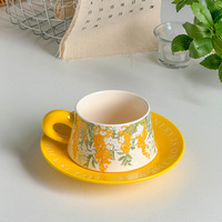 Tasse à café en céramique moderne, ensemble de soucoupes, fleur de vigne jaune, lave-vaisselle, passe au micro-ondes, boîte cadeau de haute qualité pour le thé de l'après-midi