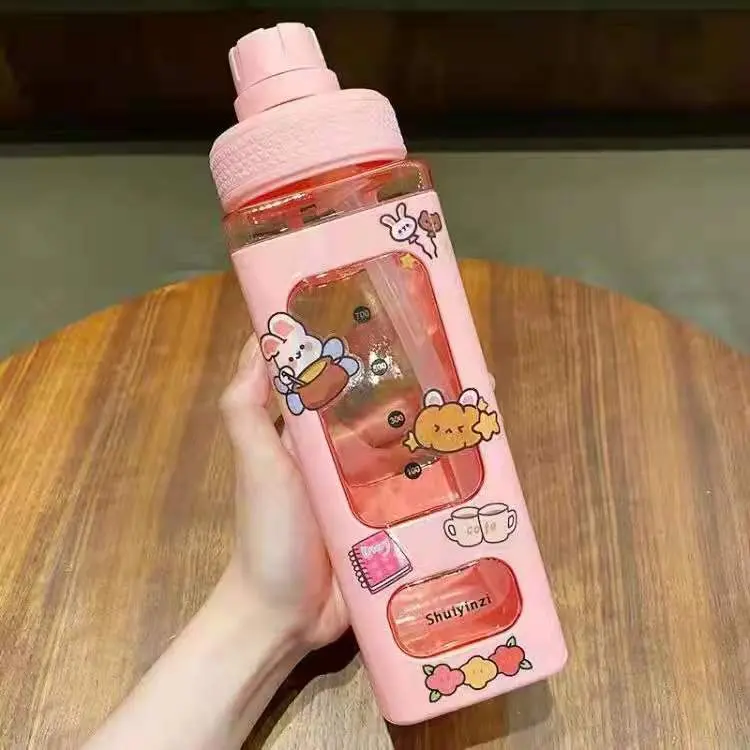 Diseño de pegatina 3D de verano, botella deportiva de 700ml, botella de agua Pastel de plástico Kawaii con pajita, Chicas lindas con pegatina