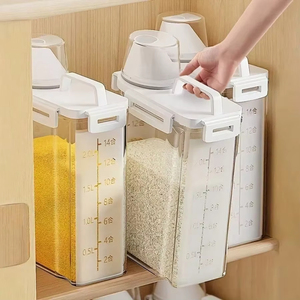 Wholesale <b>Plastic</b> 2.5L Eco-Friendly Waterproof Household Kitchen Grain Spice Storage Flour <b>Bucket</b> Insect Proof Moisture - Product Image 1
