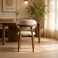 Chaise de salle à manger moderne en bois de frêne blanc, dossier incurvé avec revêtement en lin texturé, idéale pour salle à manger, table d'appoint de cuisine