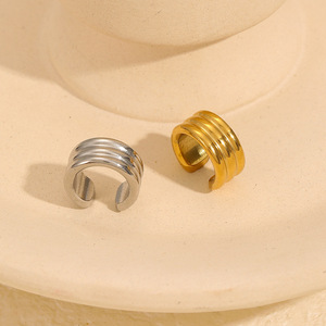 ต่างหูหนีบแบบเรขาคณิต ไทเทเนียมสตีล สีทอง เครื่องประดับแฟชั่นสำหรับผู้หญิง - Product Image 3