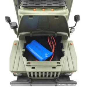 WPL B-36 Véhicule de Commande Ural à l'échelle réelle, Camion Télécommandé à Six Roues Motrices pour l'Escalade, Jouet 1/16 avec Chargeur et Câble USB - Product Image 5