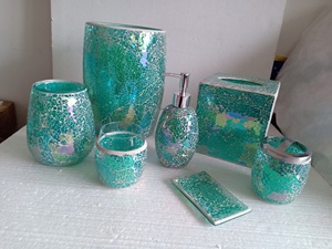 Yixin mosaico di vetro moderno bagno Set di lusso lozione per la casa Dispenser sapone piatto spazzolino per lo spazzolino per alberghi all'ingrosso - Product Image 4