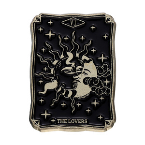 Hot Sale <span class=keywords><strong>Tarot</strong></span> Emaille Pin Benutzer definierte Sun Moon Stars Archer Broschen Revers Abzeichen Tasche Punk Dark Witch Pins Poker <span class=keywords><strong>Tarot</strong></span> Card Pin - Product Image 4