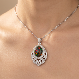 Collar con Colgante de Ópalo Mehrajuddin Gems para Niños, Chapado en Plata, Aleación de Lujo, Alas, Corte Ovalado, Detalles de Diamantes, Colgantes Solitarios - Product Image 3