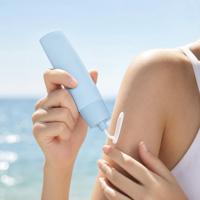 Bouteille plate en PEHD en gros, tube cosmétique givré rechargeable, pour crème solaire, crème pour les mains, crème BB, fond de teint, lotion, parfum
