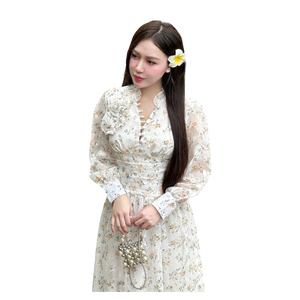 Robe chic en mousseline de soie à manches longues et motif floral, taille haute, coupe trapèze, longueur midi, idéale pour les vacances, exportée du Vietnam - Product Image 1
