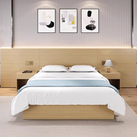 Ensemble de lit king size en bois massif de style nordique personnalisé avec tête de lit à panneaux, écologique, pour hôtels commerciaux et appartements