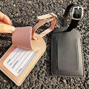 กระเป๋าใส่บัตรขึ้นเครื่องบินหนัง PU หนาแบบขายส่ง ป้ายติดกระเป๋าเดินทางแบบมีลายเซ็นข้ามพรมแดน พร้อมห่วงคล้องแบบฮาร์ดแวร์ ลายตัวอักษร - Product Image 5