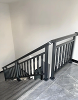 Garde-corps en métal contemporain sur mesure, balustrades de jardin, clôtures de parc et d'école, balustrades de terrasse, escaliers, clôture en fer forgé