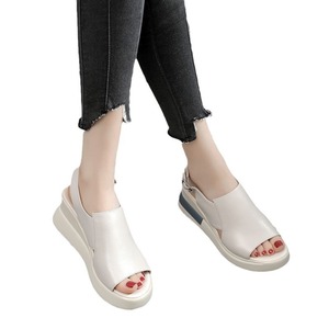 รองเท้าส้นสูงแฟชั่นฤดูร้อนใหม่ ขายส่งจากโรงงาน ไซส์ใหญ่ 41 42 รองเท้าส้นตึกแบบแพลตฟอร์มสำหรับผู้หญิง รองเท้าแตะส้นเตารีด - Product Image 5