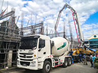Camion malaxeur à béton de 8 mètres cubes de marque chinoise haut de gamme au meilleur prix G08V