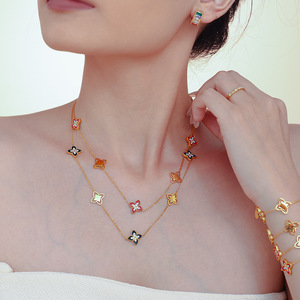 Nouveau délicat trèfle à quatre feuilles bijoux 18k or Bracelet collier ensemble Confidante titane acier Zircon ensemble de bijoux - Product Image 3
