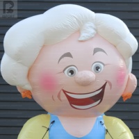 Poupée géante gonflable de 3 m en tissu Oxford avec logo et couleur personnalisés, modèle Sarah néerlandaise, pour événements publicitaires en extérieur