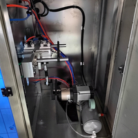Machine d'emballage et de conditionnement entièrement automatique économique pour poudres d'épices, avec moteur pour la formation et la scellure de sachets/sacs en papier pour produits alimentaires et chimiques