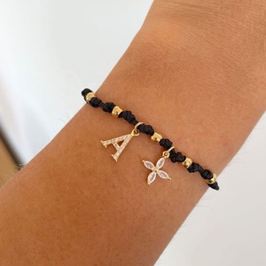 Bracelets d'amitié chrétiens d'été délicats avec breloque lettre en zircon, faits à la main, tissés et perlés, vente en gros, unisexe - Product Image 1