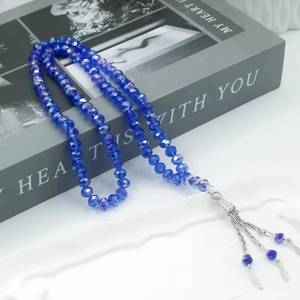 Cuentas de Oración Tasbih Étnicas y Elegantes de Vidrio Multicolor de 8mm con 99 Cuentas para Hombres y Mujeres - Product Image 1
