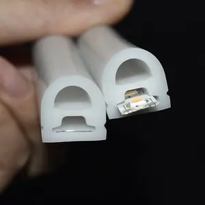 Involucro in Silicone monocromatico lampada a LED luminosa a 180 gradi con profilo led in silicone con manicotto in Silicone al neon da 13mm * 13mm