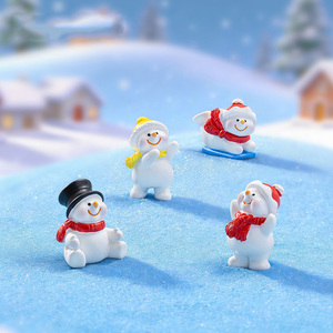 Mini Figuras de Resina de Muñecos de Nieve Navideños en Miniatura, Adornos para Manualidades Navideñas, Decoración de Jardín de Hadas y Casa de Muñecas - Product Image 1