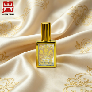 Flacon d'huile essentielle de parfum arabe carré plat de 15 ml en verre <span class=keywords><strong>doré</strong></span> fantaisie avec bille roulante et pulvérisateur, surface estampée à chaud - Product Image 2