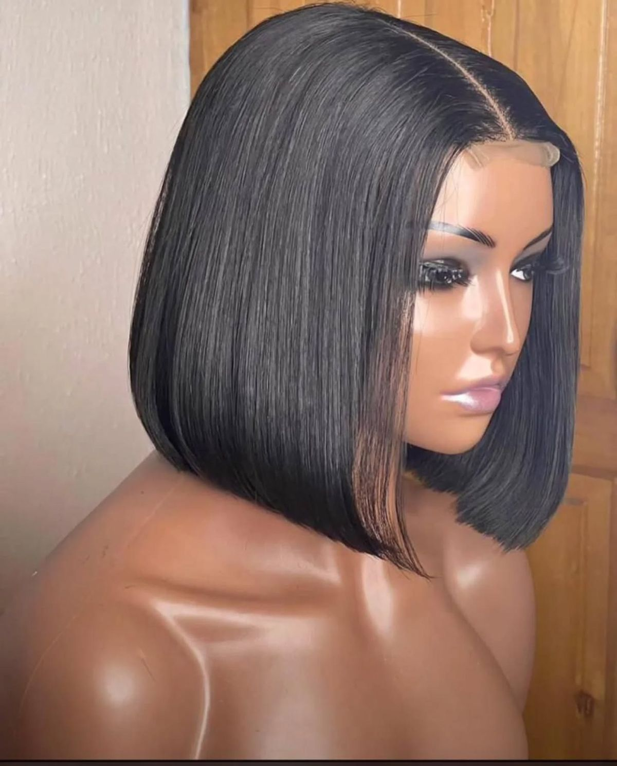 Middle Bob Haircut Stylish Versatile Wigs for Women