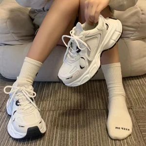 Sneakers Sportive da <span class=keywords><strong>Donna</strong></span> All'Ingrosso, Scarpe Traspiranti Bianche Leggere con Suola Chunky Platform - Product Image 4