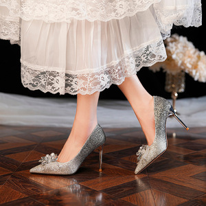 Zapatos de Novia con Tacón de Aguja y Punta Puntiaguda, Decoración de Cristal, Forro de Satén, Tendencia de Moda, 8 cm de Altura - Product Image 3