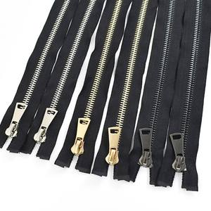 Veste en duvet en gros, <span class=keywords><strong>fermeture</strong></span> éclair à deux sens, <span class=keywords><strong>fermeture</strong></span> éclair séparée à <span class=keywords><strong>double</strong></span> <span class=keywords><strong>curseur</strong></span>, <span class=keywords><strong>fermeture</strong></span> éclair en métal à extrémité ouverte # 8 - Product Image 1