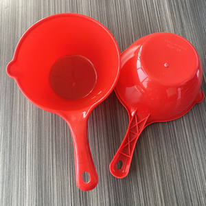 Cucharón de agua rojo con punta, cucharón de cocina, cucharón para aguas residuales, suministro para tiendas de 1 yuan/2 yuan - Product Image 5